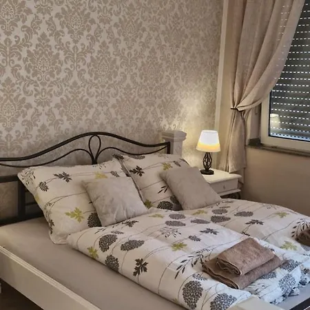 Cityzimmer 홈스테이 *